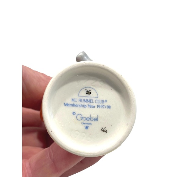 Vintage Goebel Hummel Nature's Gift 729 Figurine Club Exclusive Orig‎ Box TMK 7 - Picture 6 of 6